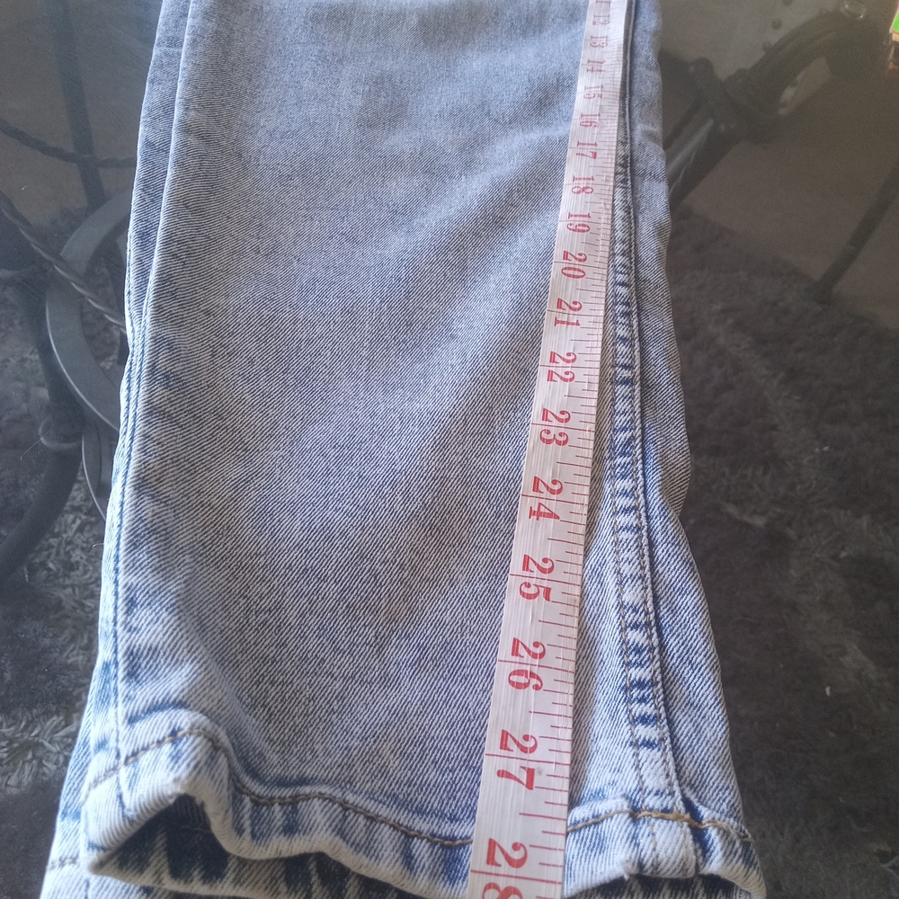 H&M High Rise Light Blue Jeans - Picture 7 of 9